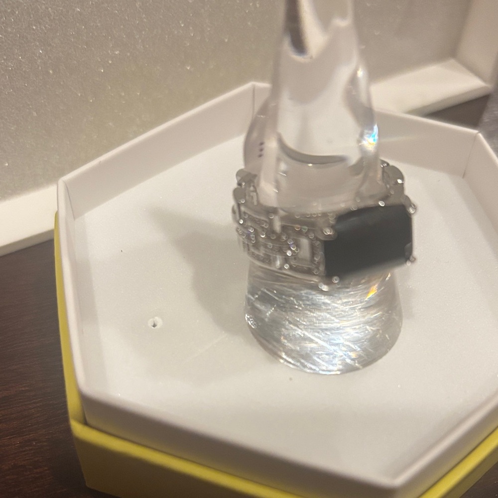 Black Onyx on. Rhodium - Picture 2 of 4
